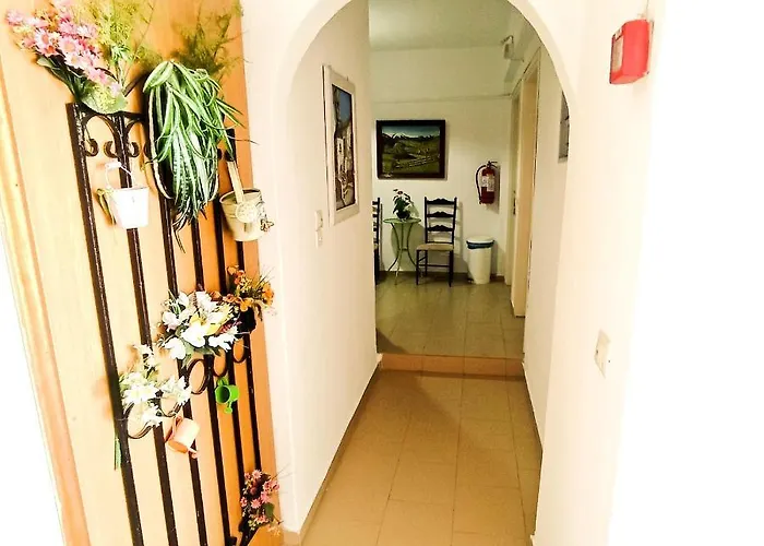 Pansion Konstantinos Aparthotel 3*